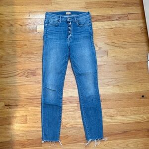 MOTHER DENIM Stunner Ankle Fray